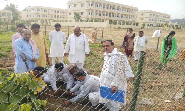 World Environment Day was celebrated on Wednesday in Maharishi Mahesh Yogi Vaidik University, Karoudi, Madhya Pradesh.